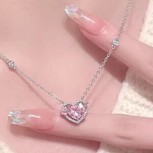 The Passion Heart Pink Pendant necklace